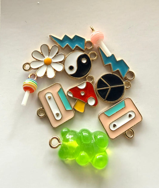 Retro + Sweet Charms 💿🍭